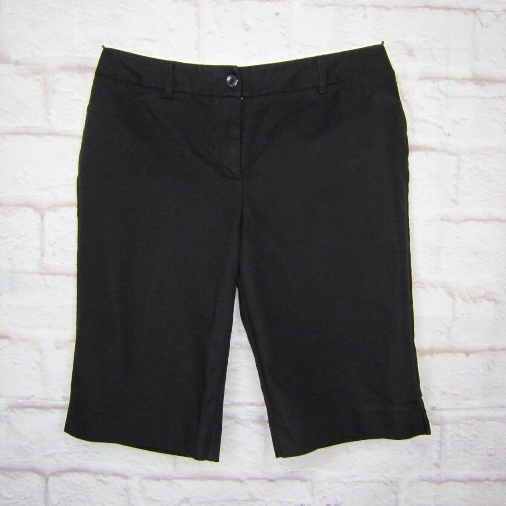 Chico's Womens Bermuda Shorts Smoothing Stretch Ultimate Fit Black Size 1, M, 8